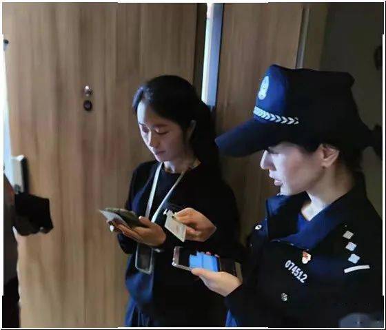 女警付江成为和父亲一样的人民警察