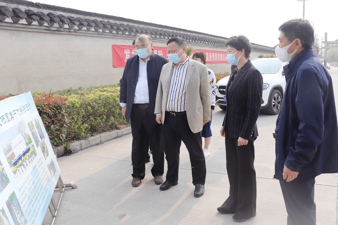 泰州市民政局局长李新美调研海陵区民政工作