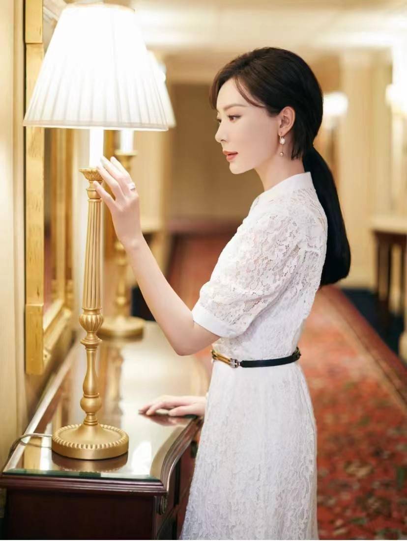 有一种时尚叫陈数4种潮流穿搭会一种就很美