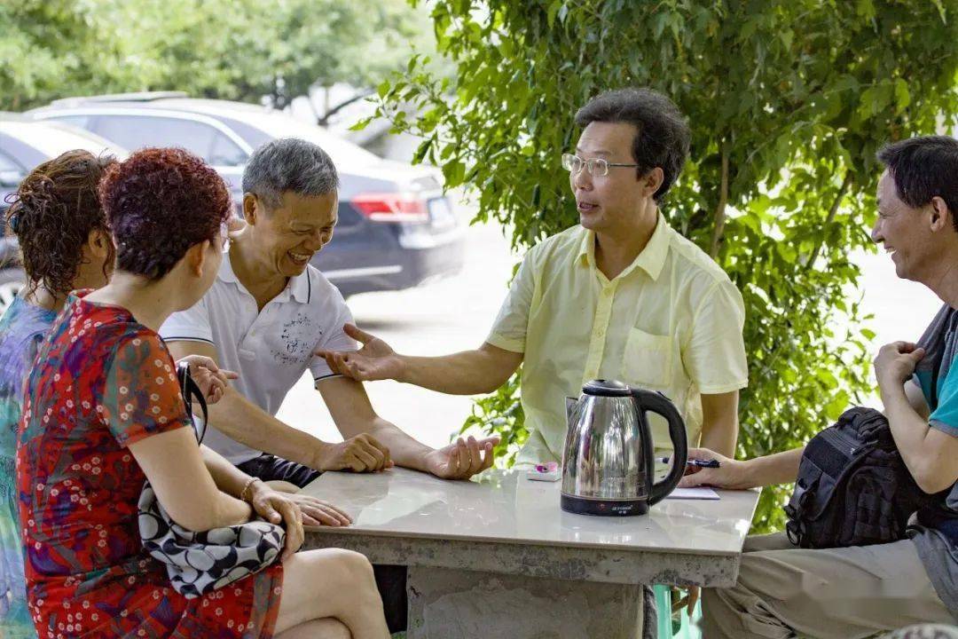 富顺才子蓝肇熙揭开珠穆朗玛的神秘面纱