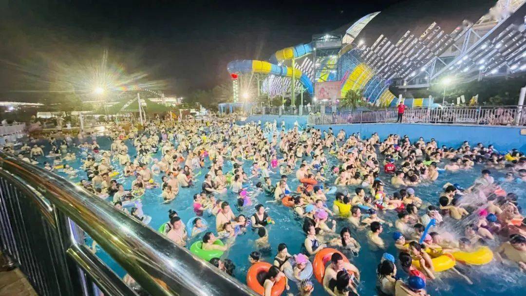 水上乐园_玛雅_世界