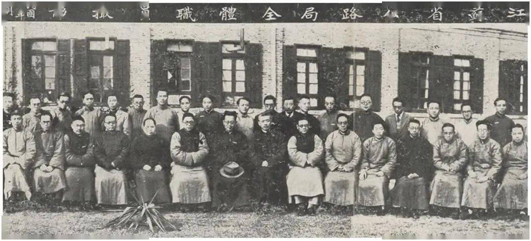 孙鸿哲与朱皆平早在"五四运动"期间就已经认识,1924-1926年间曾任交通