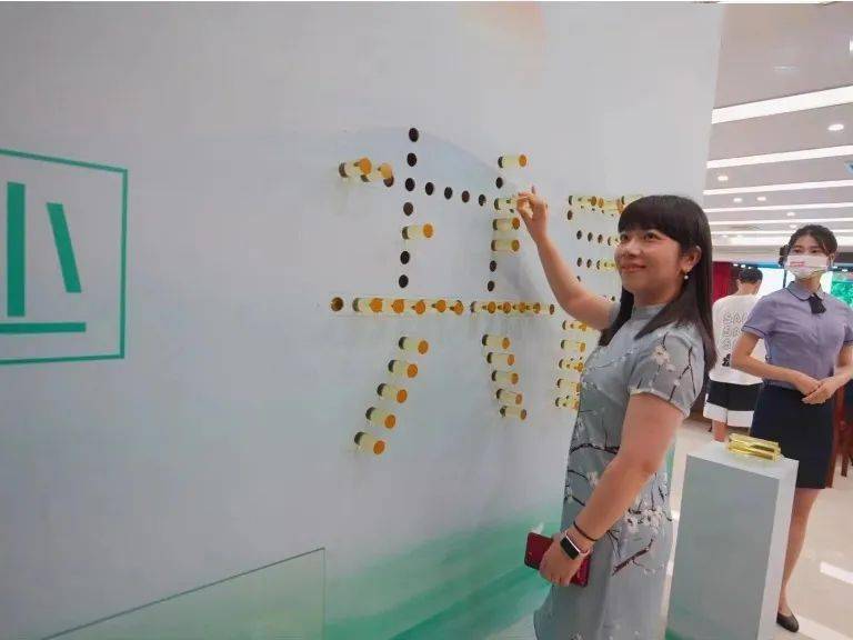 门"的号角一起奏响建设"浦阳江畔桃花源"的最强音编辑:朱莹莹审核:陈