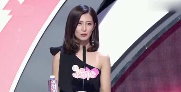 相亲综艺节目中的那些"女神",她们上节目太虚伪,都是想让自己能够红