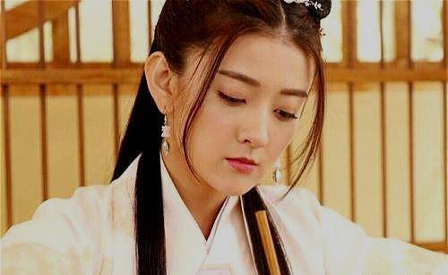 新版《绝代双骄》引热议,男主看气质,女主看颜值