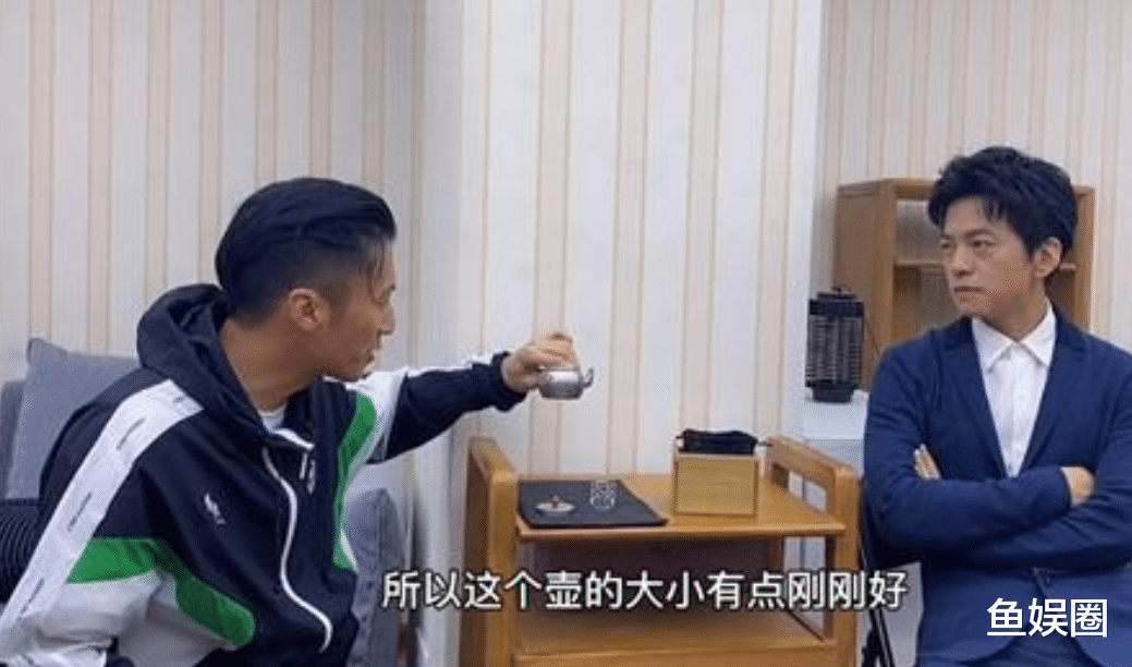 李健站他站,李健坐他才敢坐!谢霆锋红的理所当然,香港电影靠他了?