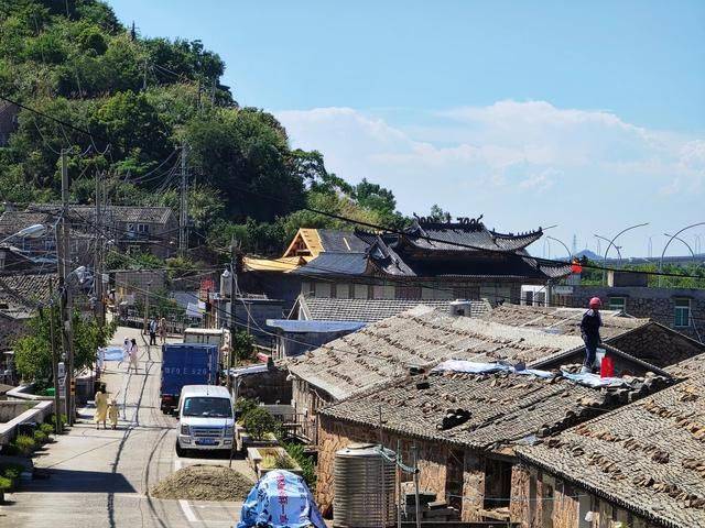 这个村落满是石头，景色特别漂亮，温州周末好去处