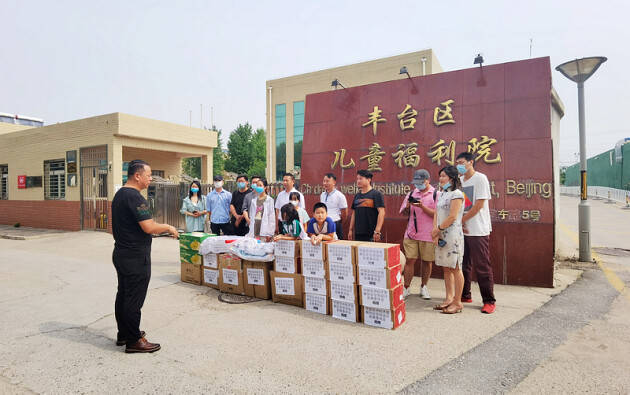 中亚协空间设计发展委员会前往北京丰台区儿童福利院开展“送温暖献爱心”活动