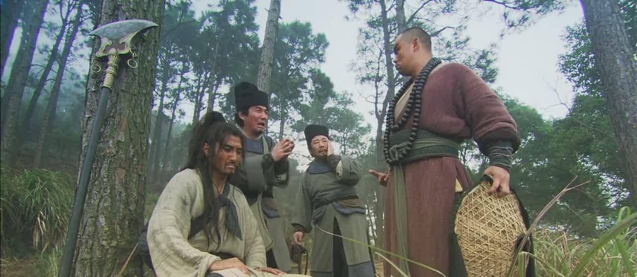 鲁智深护送林冲去沧州唯一遗憾的是,他们的友情随着林冲将鲁智深的