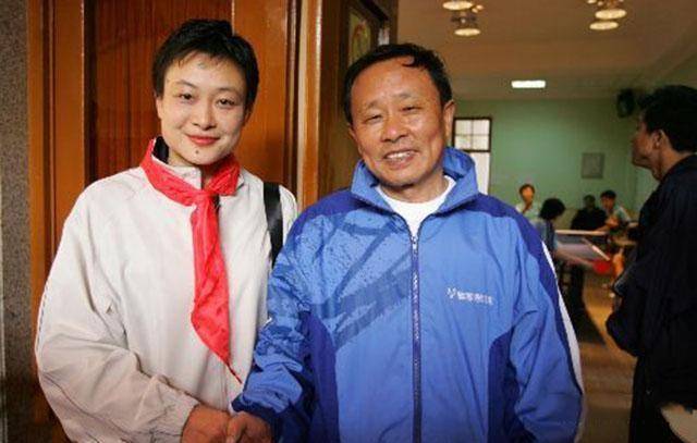 当时的邓亚萍对此不以为然,她觉得何智丽也不过如此,能够战胜陈静并不