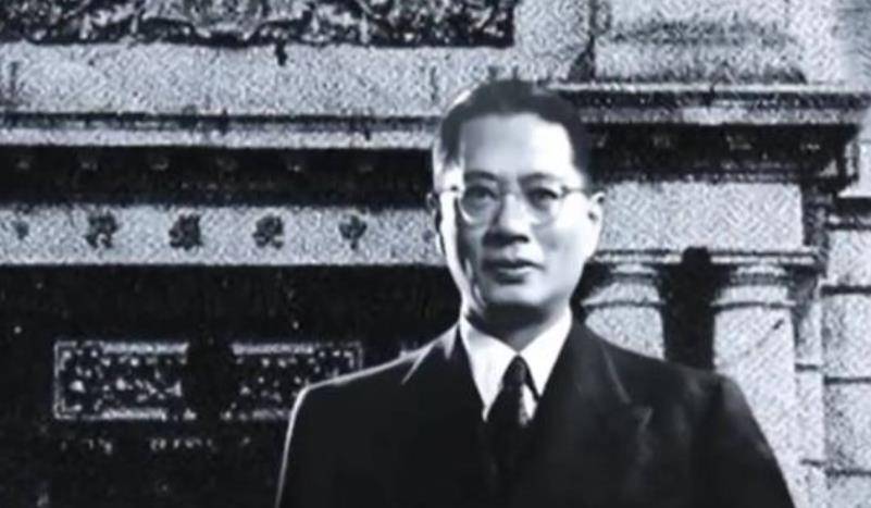 2003年宋美龄大限将至,在宋子文墓前哭诉:宋家人为何都葬在这里_国民