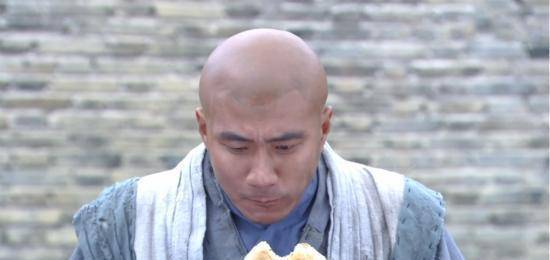 朱元璋能够从一个乞丐和尚一路打拼成为一代帝王,绝对离不开郭子兴的