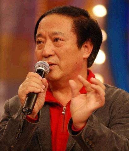 众所周知,著名相声演员牛群,曾倾家荡产也要为贫困乡村捐献自己全部