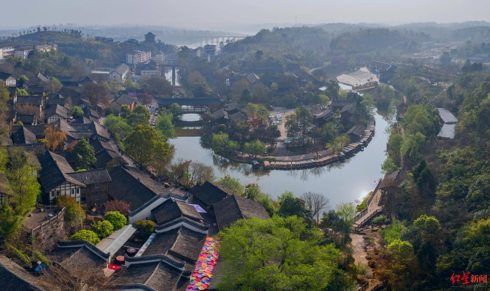 大联播走进五凤古镇，带你领略“五凤环翠，一水穿镇”