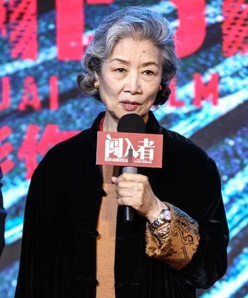 夫妻都是老戏骨,儿子是著名演员,女儿是国人骄傲_吴桂林_经典_角色