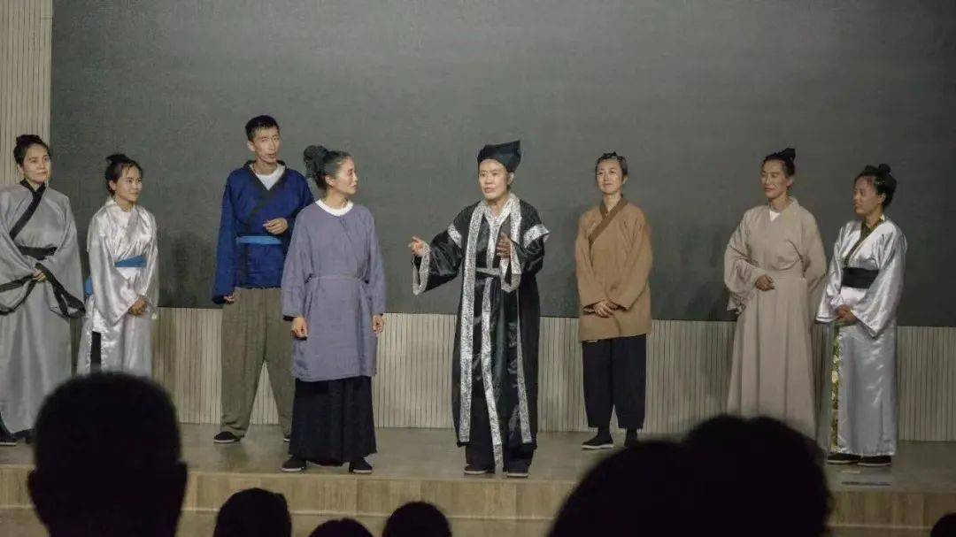 关注辛庄师范 一所没有围墙的大学/点个在看,让生命成长之路上的