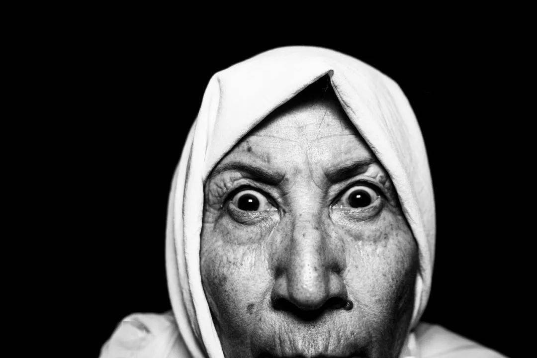 �ھŽ���Ϲ�����Ӱ˫��չ��Ʒ�������䡢�¼��¸�У��