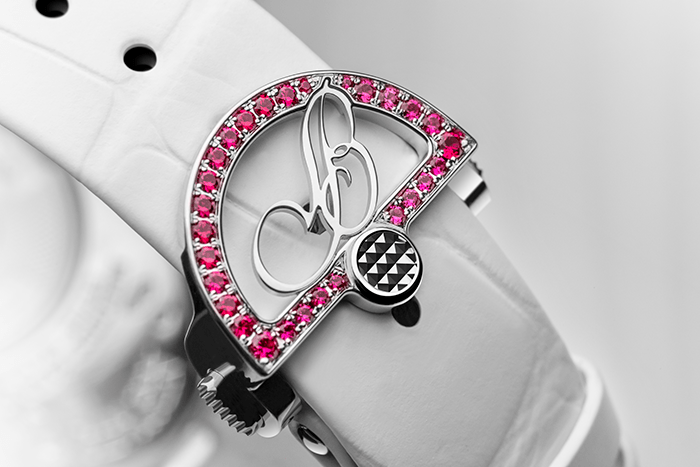 �ٴ��������ӹ���ϵ����������,HUBLOT����Ƴ�Big Bang Unico...