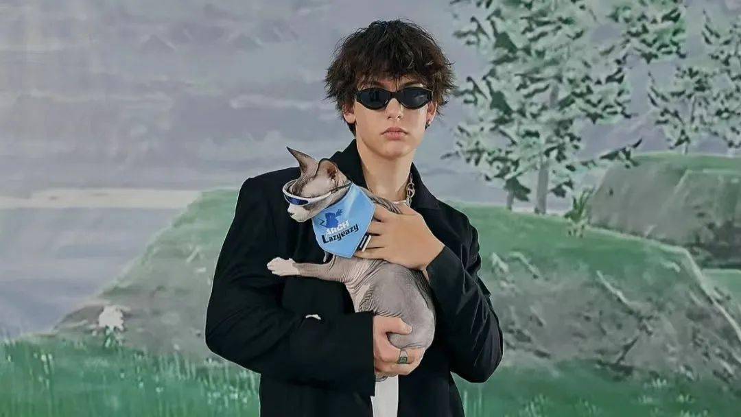 �챨| ������Я���й��̻������������ѩ������;ArchЯ��Lazy Eazy������...