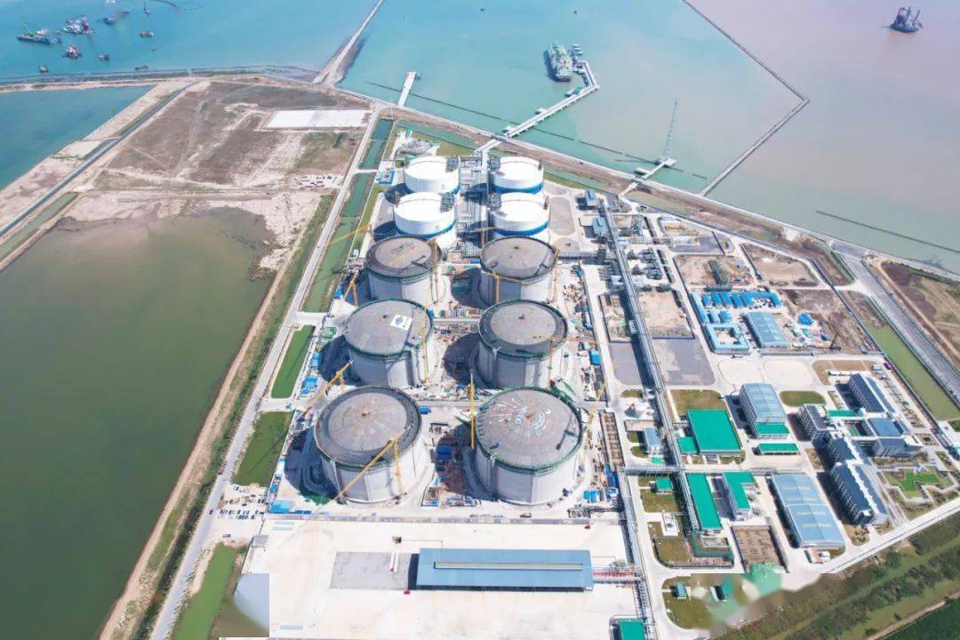 大型液化天然气储罐施工_储罐天然液化气大型施工工艺_储罐天然液化气大型施工方案