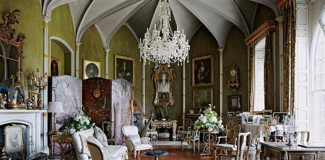 ���Ů�����������С�ӣ����ҳ�ʱ�ŷ��֣�����6ǧƽ��լ�� ...