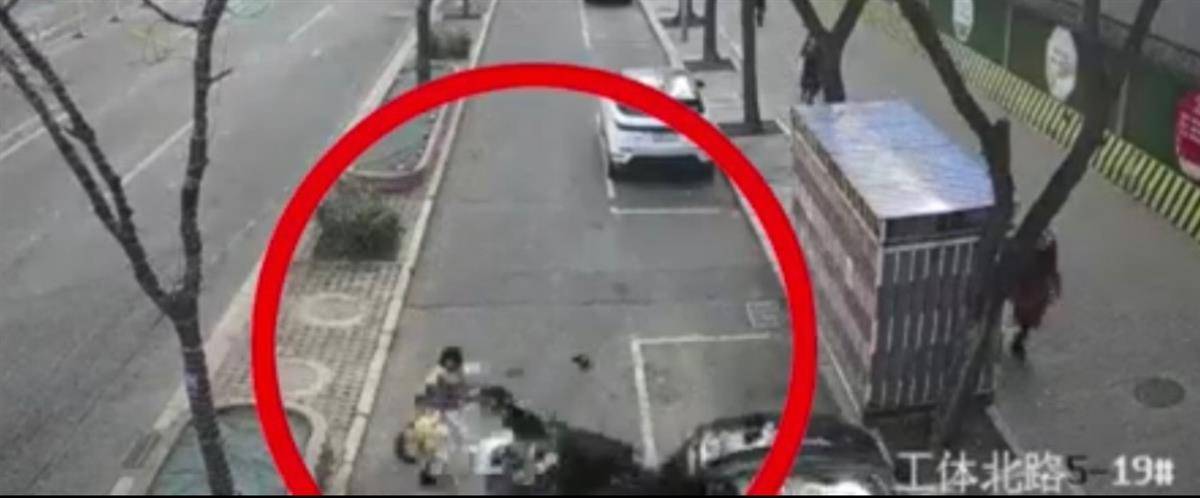 北京一司机“开门杀”致外卖员死亡，律师：或被处三年以下有期徒刑或拘役