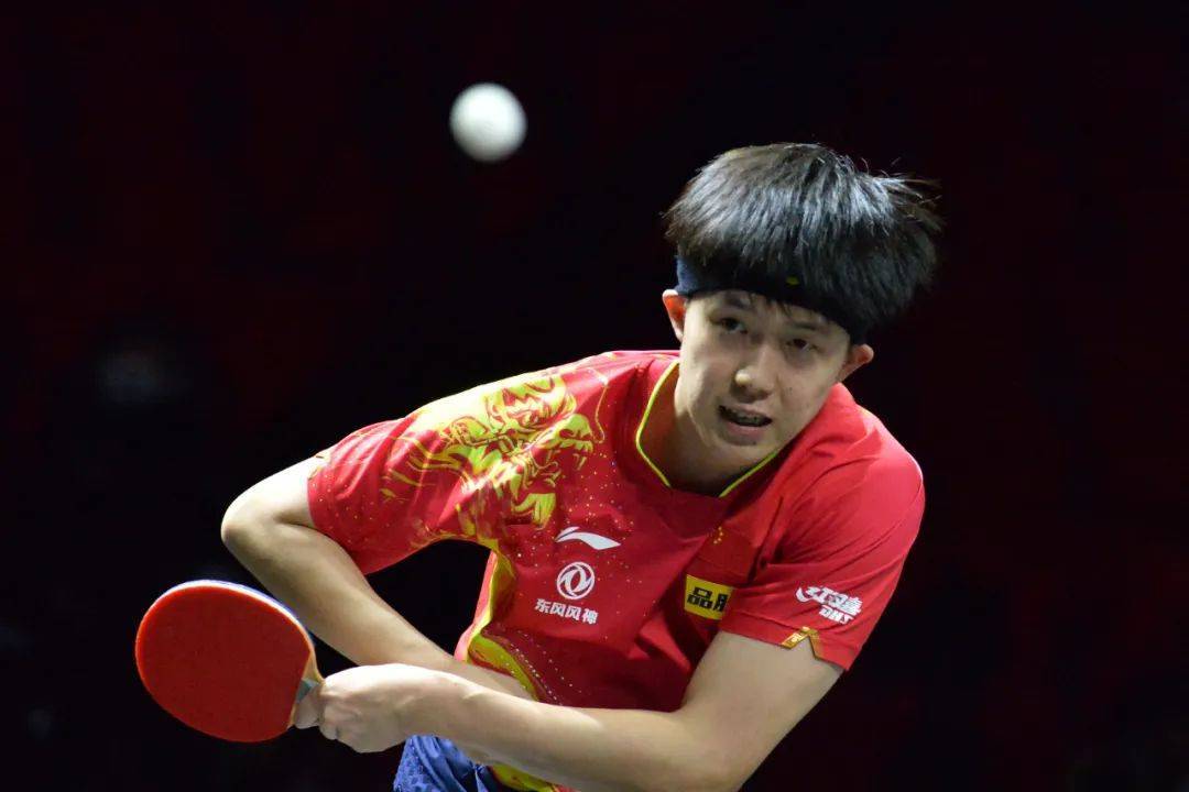 乒乓球亚洲杯王楚钦晋级男单八强