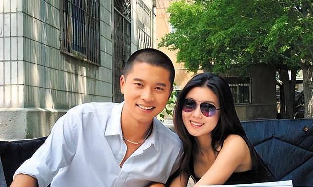 王雷和李小萌:16年恋爱零绯闻,9年结婚生子,幸福生活_王磊_孩子_爱情