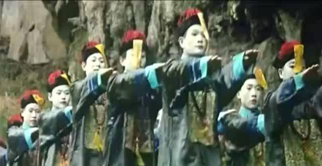 林正英:李小龙的左膀右臂,石榴姐发誓为其终身守寡_僵尸_电影_洪金宝
