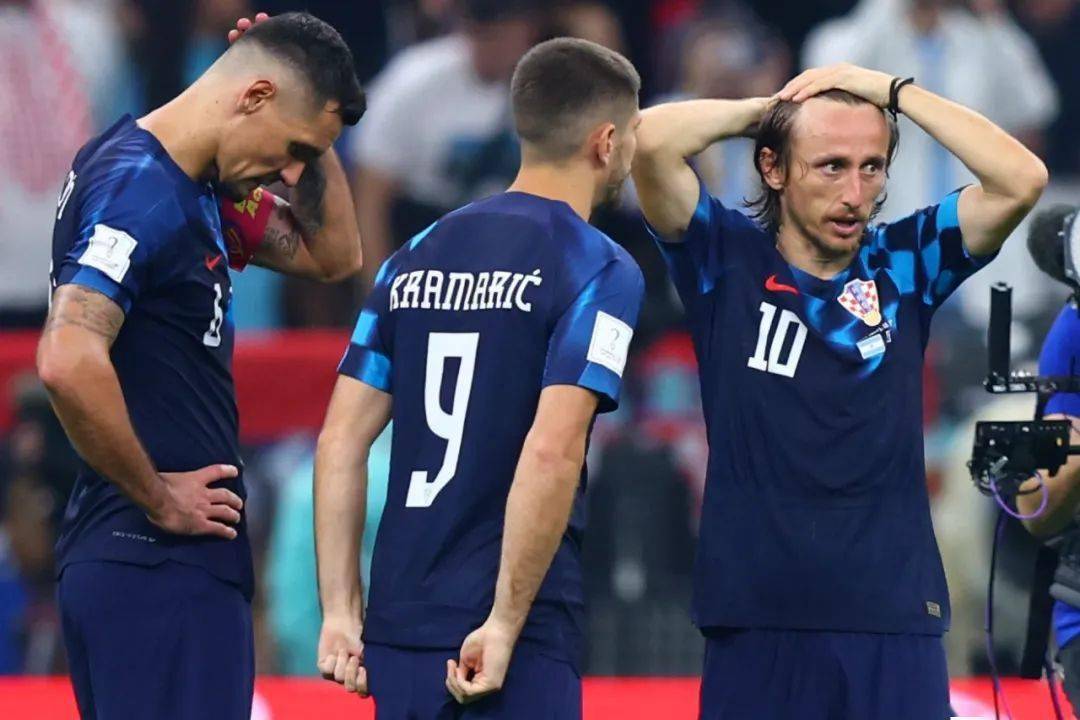 阿根廷不再哭泣！梅西率队时隔8年重返世界杯决赛