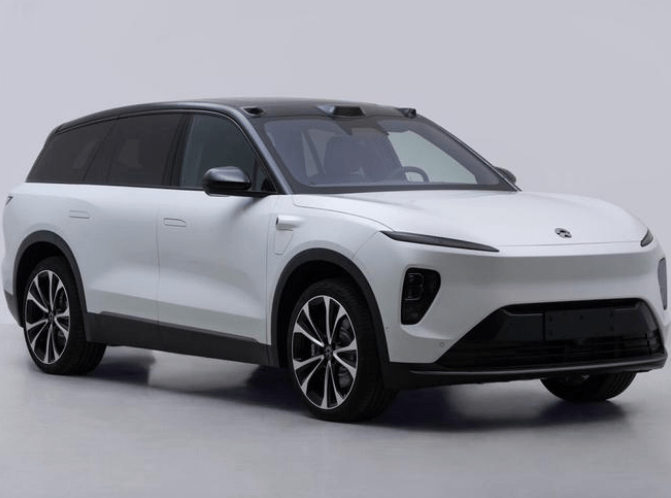 原创
尺寸加长,动力提升,全新蔚来ES8即将上市 原创
尺寸加长,动力提升,全新蔚来ES8即将上市