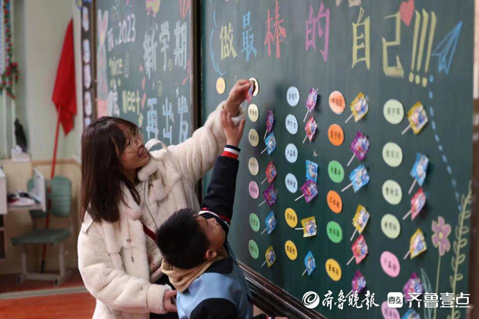 热闻｜仪式感拉满！各地中小学今日开学，迎新仪式太“卷”了！