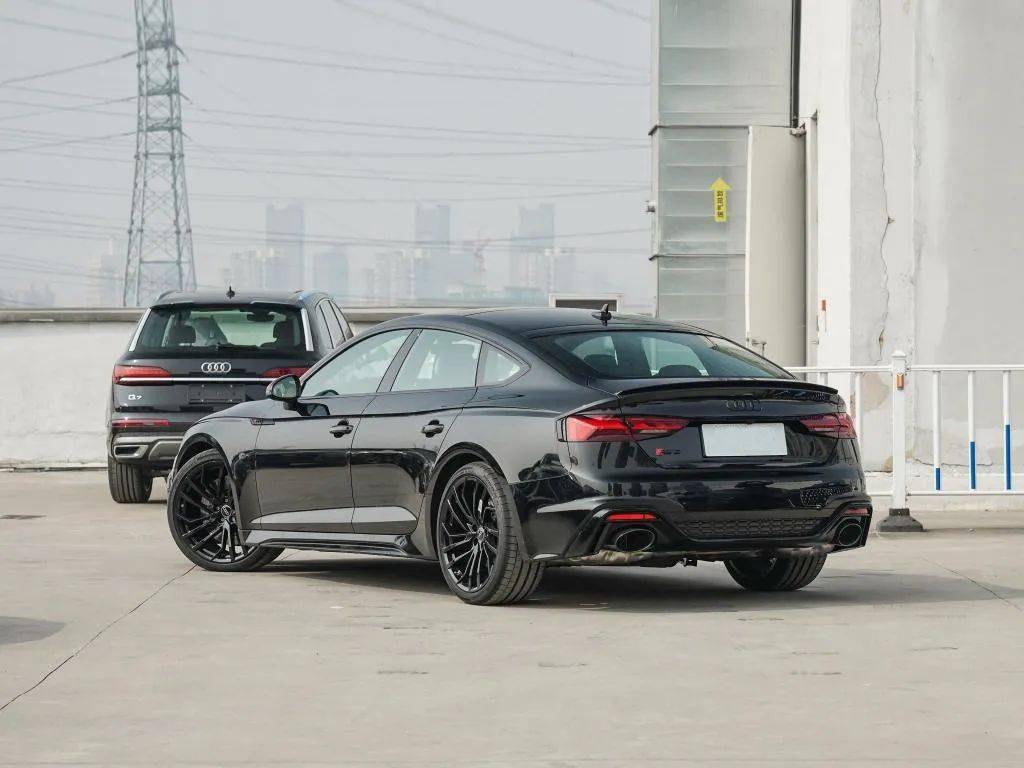 2023µRS 4¿µRS 5 Sportback װ浽ʵ