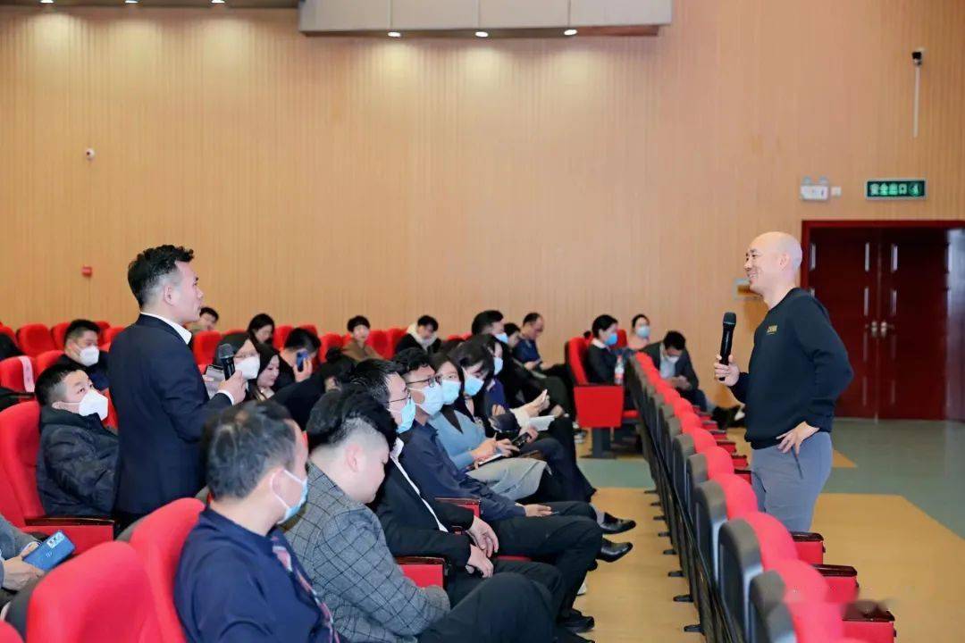 王永为2023年郑州市民营经济高质量发展主题活动作专题讲座