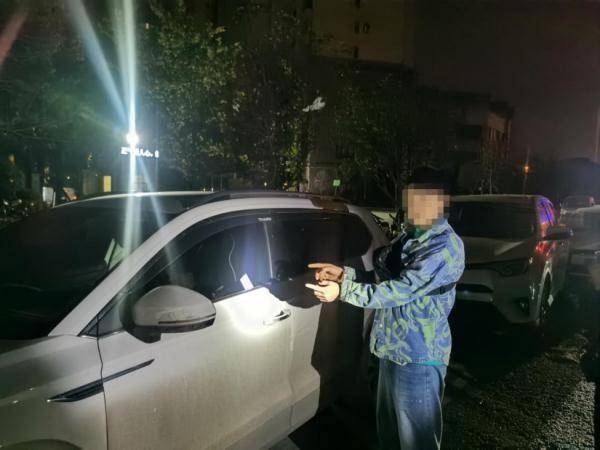 警方提醒：涉黄“小卡片”上的二维码不克不及扫！
