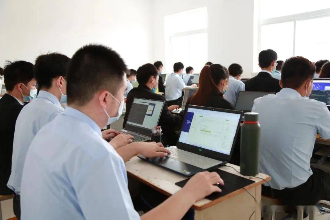 什么是“六边形战士”？八维如何培养“六边形战士”？