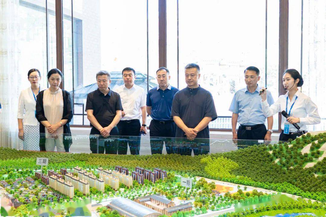 参观浴龙谷温泉度假区、紫砂文化产业园丨浴龙谷营业时间是几点