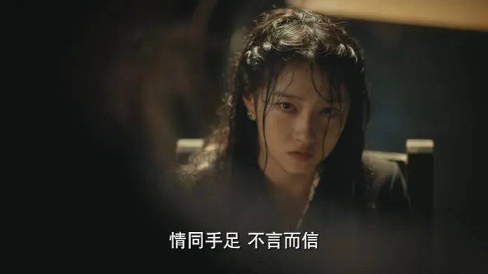 《梅花红桃》:民国版狼人杀,黑白难辨,迷雾重重 《梅花红桃》:民国版狼人杀,黑白难辨,迷雾重重