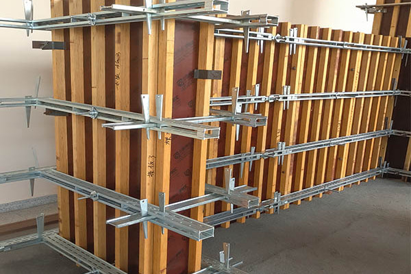 u型剪力墙钢支撑安装演示