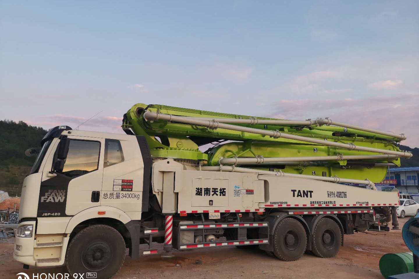 50米混凝土天泵车打灰的时候臂架很平稳