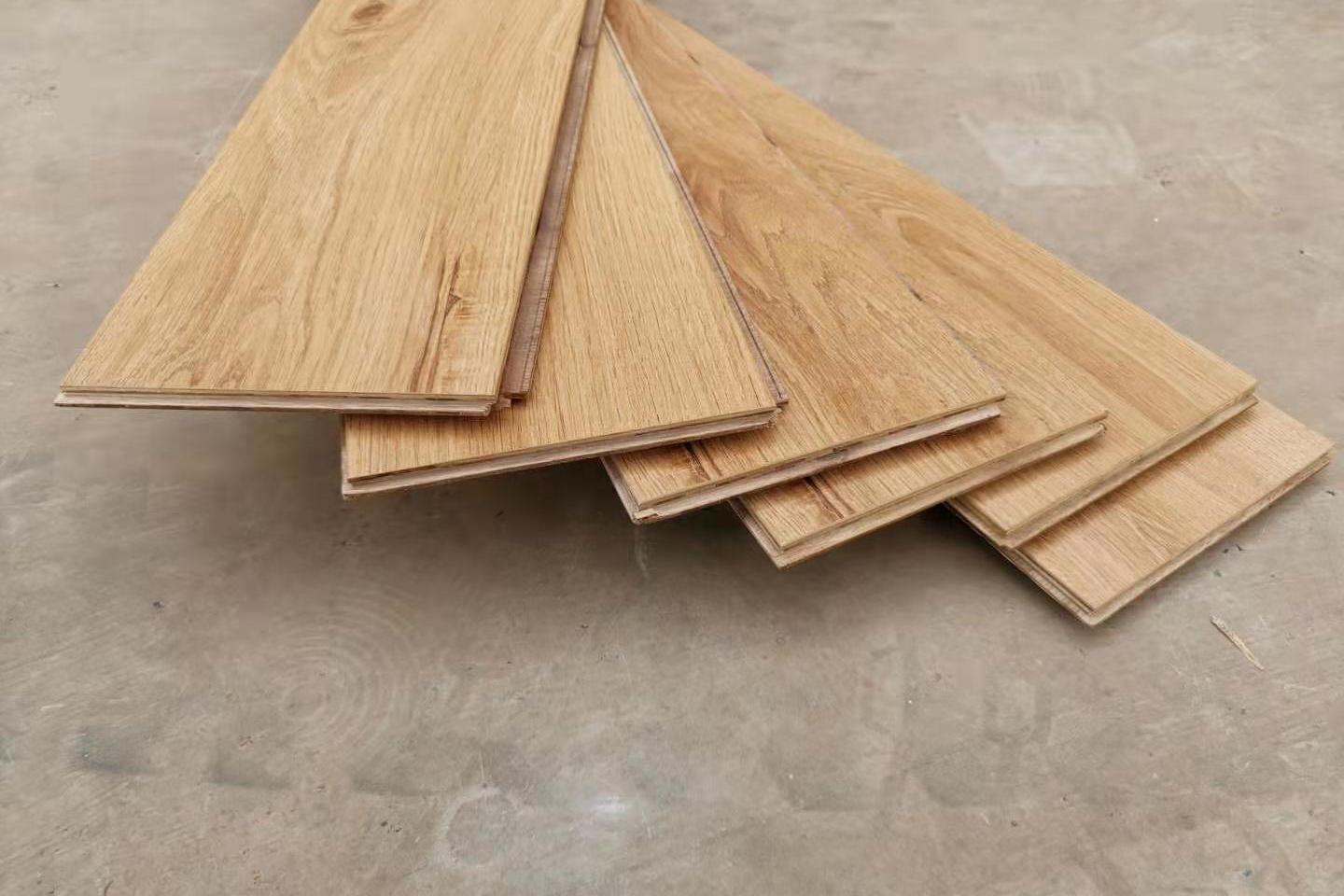 昆明活发多层实木地板防水吗