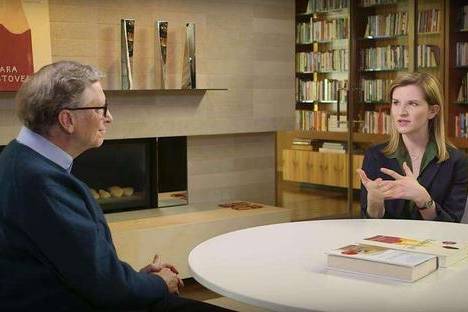 想告诉父母肖恩的罪行后父母反而袒护他,甚至还和自己断绝来往,塔拉还