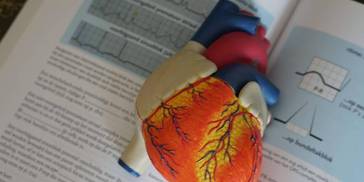 睡眠不好，心脏遭殃！超百万人数据显示：失眠增加心脏病发作风险