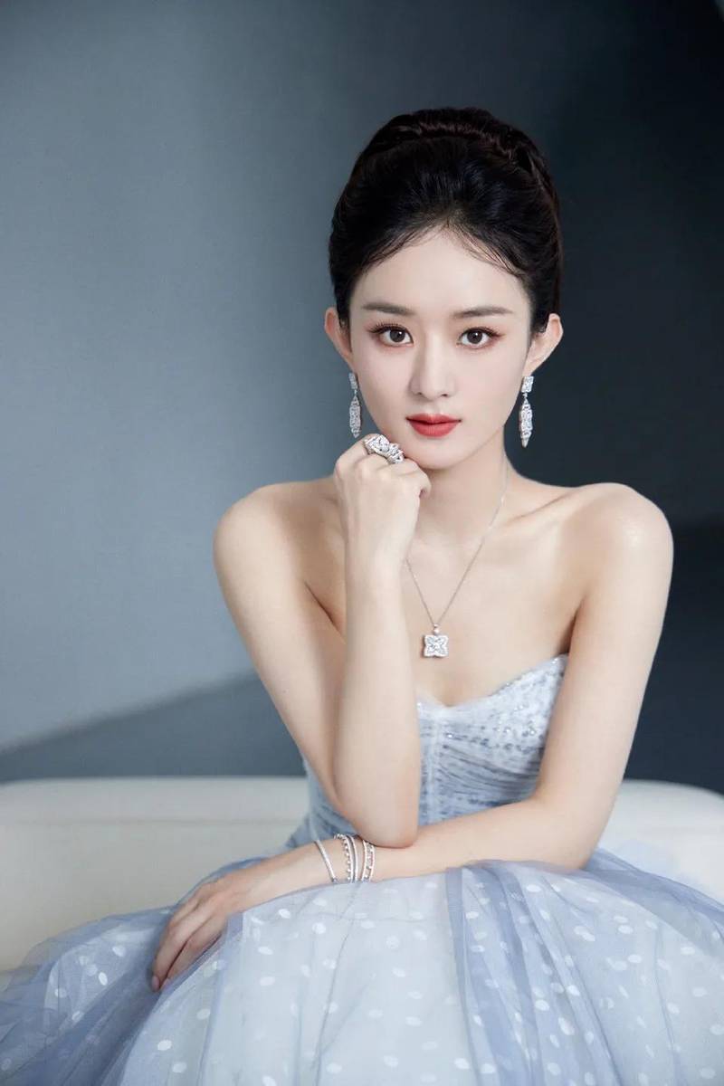 赵丽颖梦幻白裙造型:盛世佳人,优雅公主-搜狐大视野-搜狐新闻