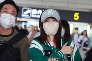 徐怀钰划水风波后现身