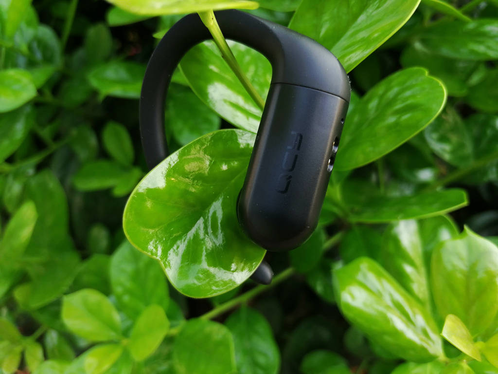 可定制个性化甩不掉的tws蓝牙耳机小怪兽qcyt6