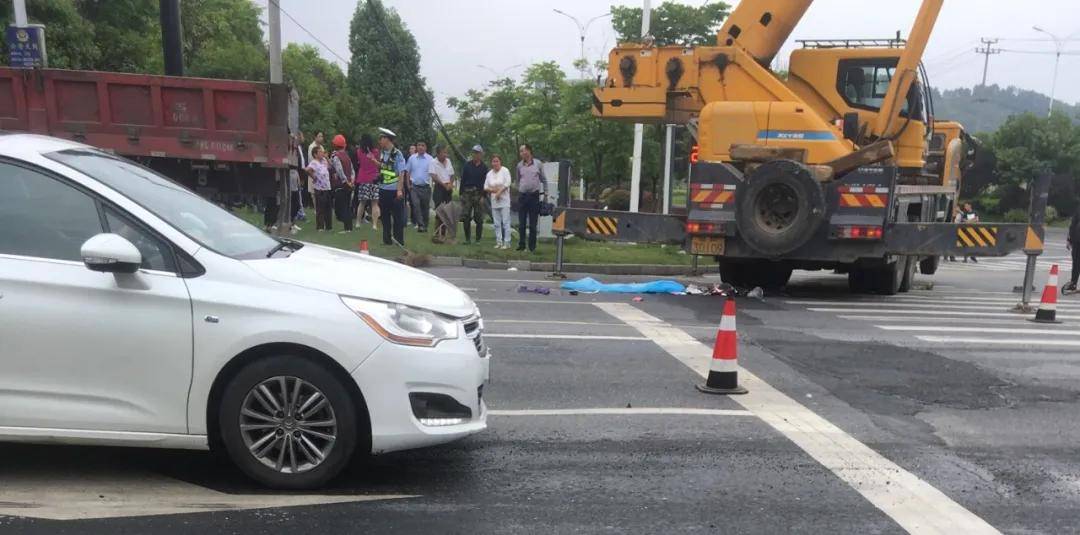 安徽寧國發生1起慘烈車禍!1名女子不幸身亡