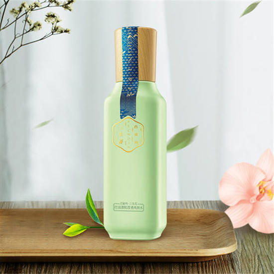 百雀羚三生花控油爽肤水