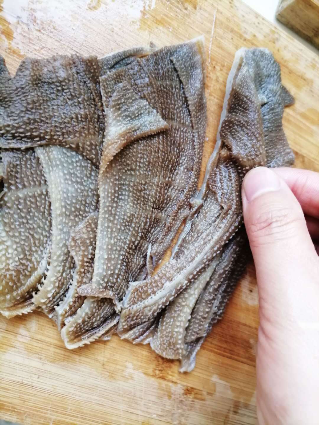 原来饭店里的凉拌牛百叶是这样做的,脆嫩爽口,夏季啤酒好搭档