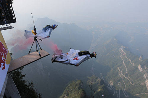 原创 天门山女大学生翼装飞行失联,极限运动安全如何保障?